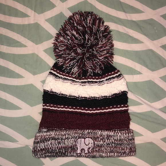 ivory ella Accessories - Ivory Ella beanie